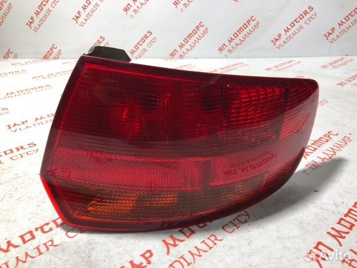 Фонарь задний правый Audi A3 8P BSE 1.6 2008