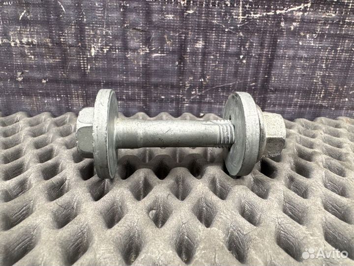 Болт развальный Bmw X5 E53 M54 2006