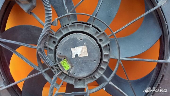 Вентилятор радиатора для Kia Carens 2006-2012