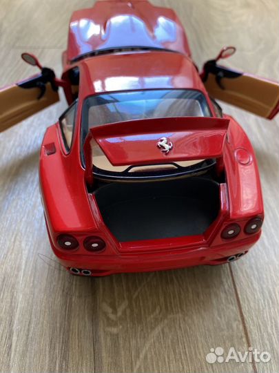 Модель Ferrari 550 Maranello 1:18