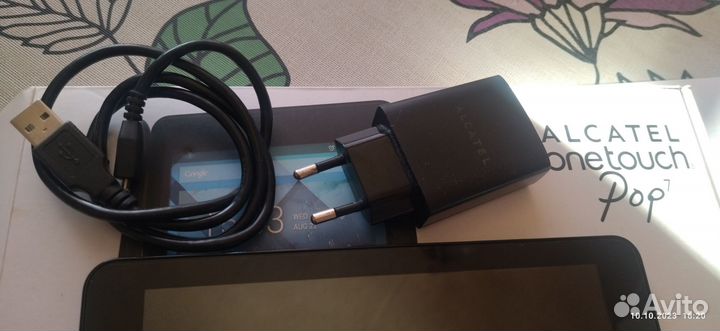 Планшет Alcatel One Touch Pop-7