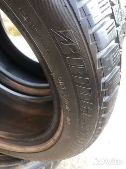 Bridgestone Blizzak LM-25 225/50 R17