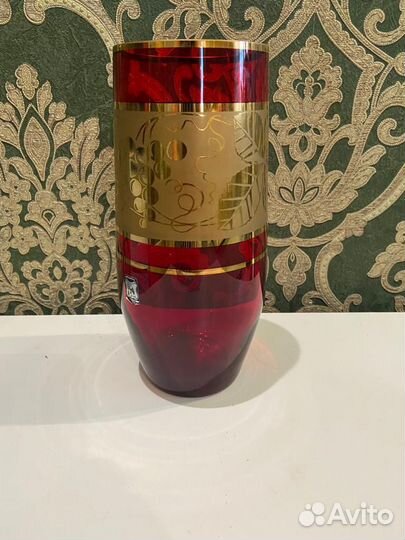 Хрустальные вазы (зайдите в профиль)