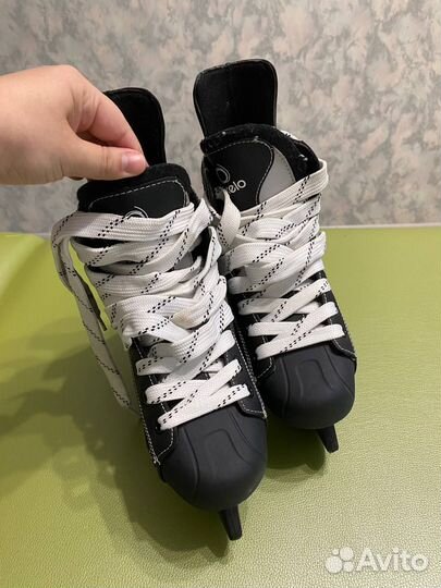 Коньки хоккейные