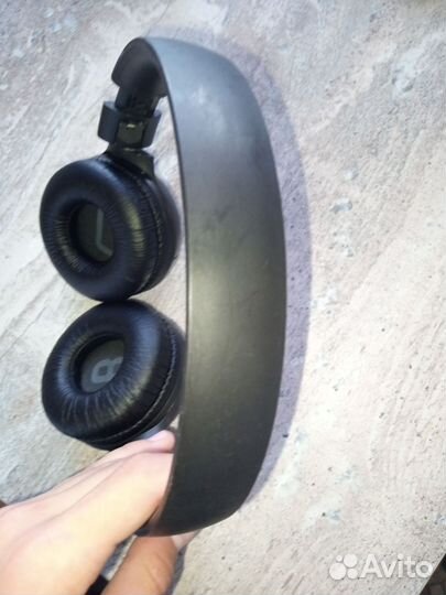 Беспроводные наушники jbl