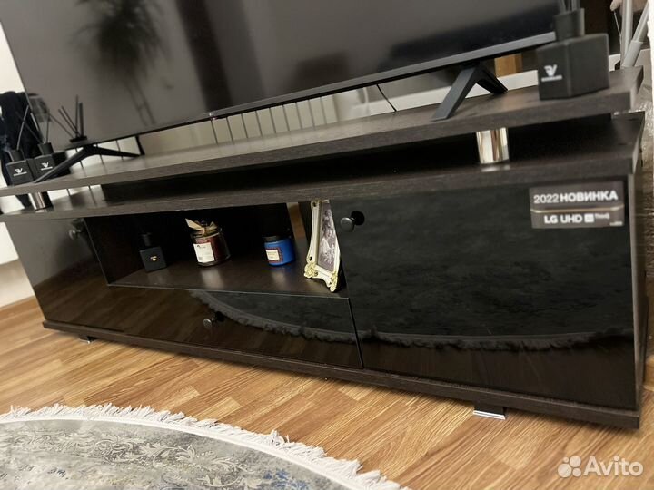 Тумба под телевизор