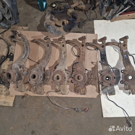 Поворотный кулак Audi Volkswagen правый