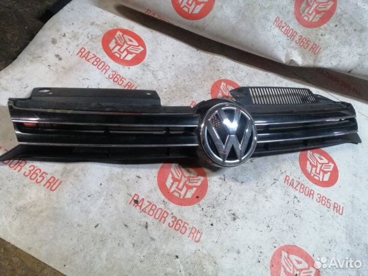 Решетка радиатора Volkswagen Golf 6 5K универсал