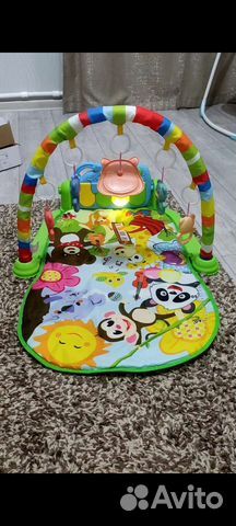 Развивающий коврик с пианино