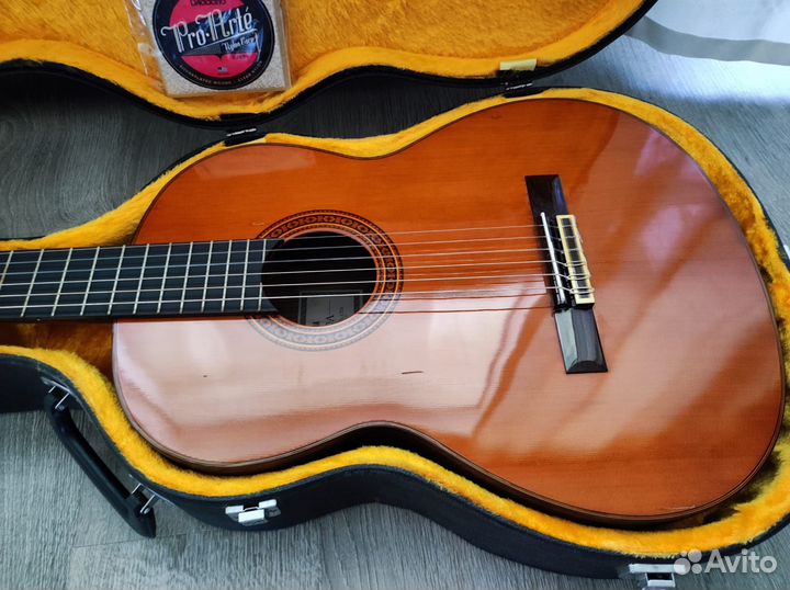 Классическая гитара Yamaha C-300A