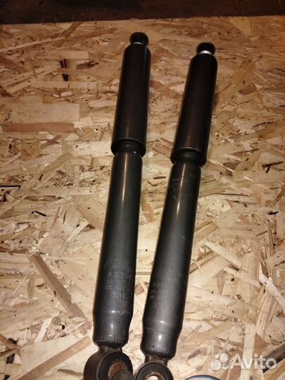 Продам амортизаторы