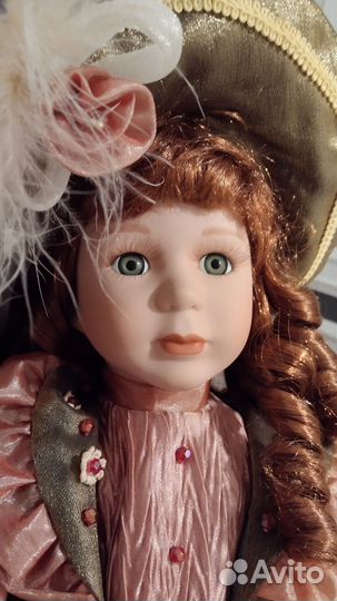 Кукла фарфоровая коллекционная