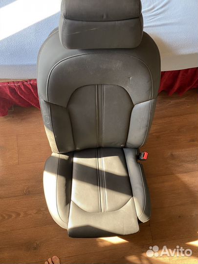Сиденья A8 D4 4H