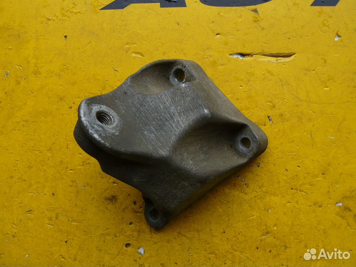 Кронштейн Двигателя для Renault Grand Scenic III