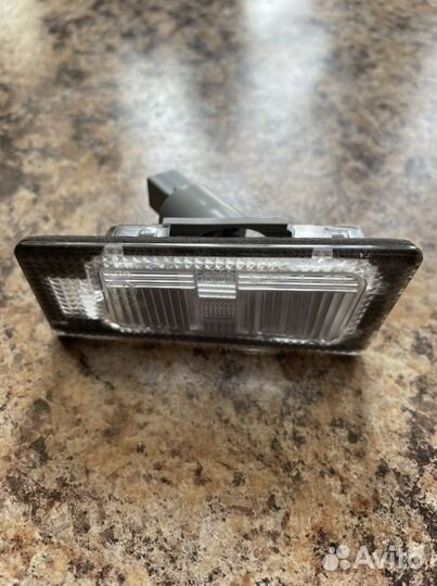 Плафон подсветки номерного знака слева для Hyundai