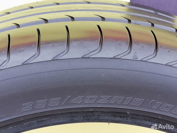 Yokohama Advan Sport V105 255/40 R19