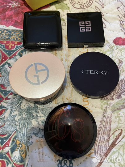 Пудреницы под различные косметические рефилы