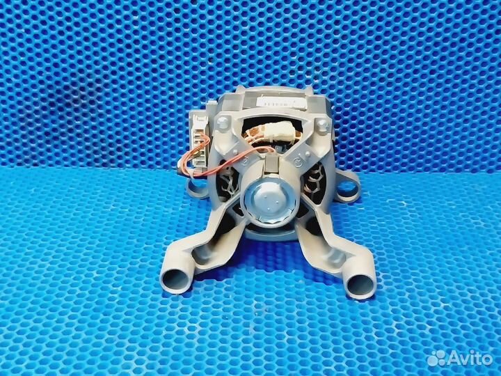 Двигатель стиральной машины Ariston Indesit