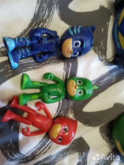 Герои в масках игрушки