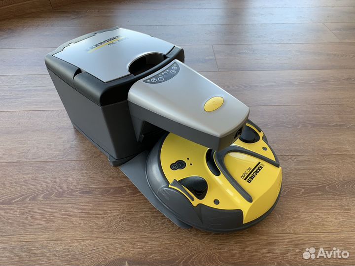 Робот пылесос Karcher RoboCleaner RC 3000