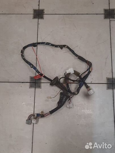 Проводка двери передняя левая Toyota Camry 40