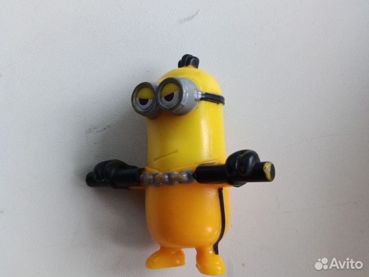 Миньоны из макдональдса