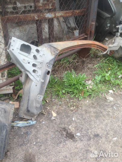 Стойка притвор Ниссан Х трэил Nissan Trail 2005 г