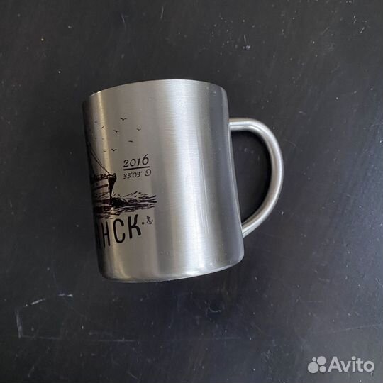 Новая металлическая кружка