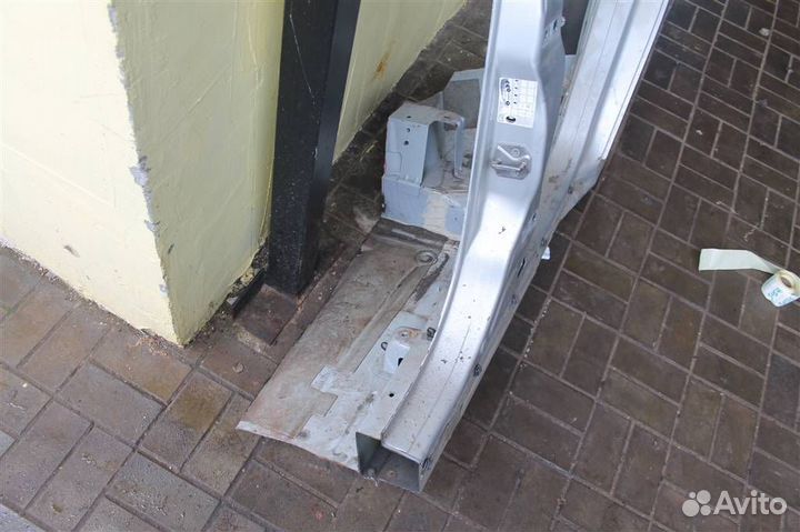 Порог со стойкой левый Ford Focus 3 2011