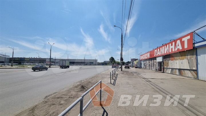 Сдам торговое помещение со складом на 1й линии