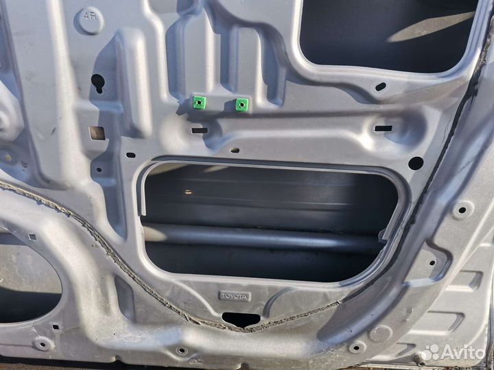 Дверь правая передняя rx300