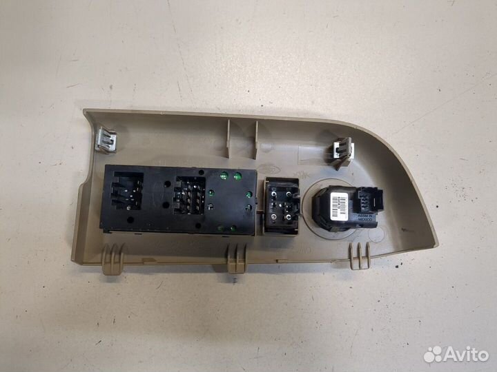 Кнопка стеклоподъемника левая передняя Ford F-150, 2005