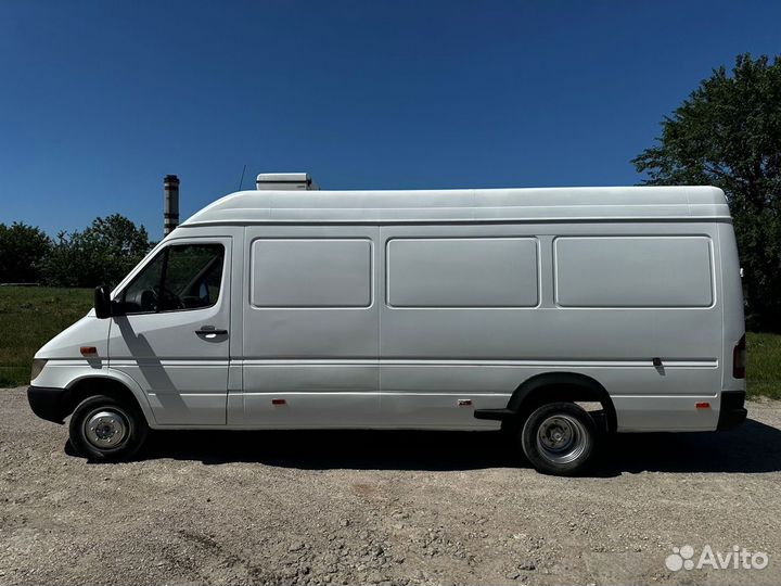 Mercedes-Benz Sprinter 413 CDI, 2005