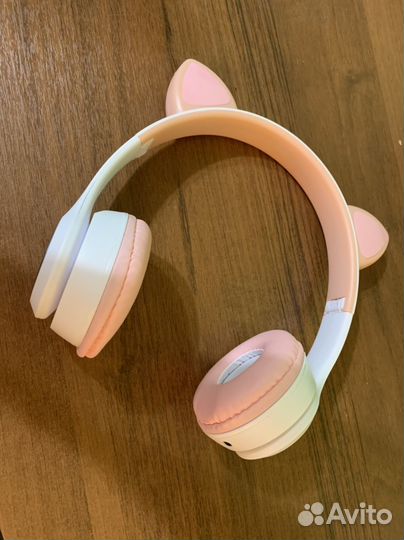 Беспроводные наушники кошка