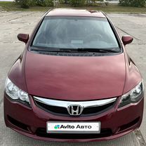 Honda Civic 1.8 AT, 2006, 289 500 км, с пробегом, цена 910 000 руб.