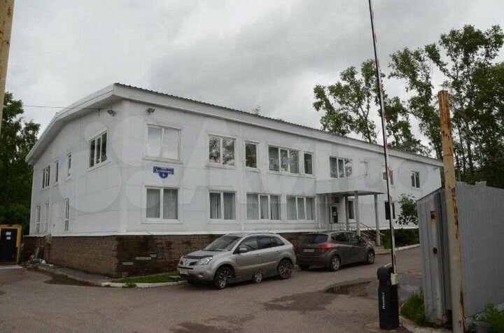 Продам офисное помещение, 1073.9 м²