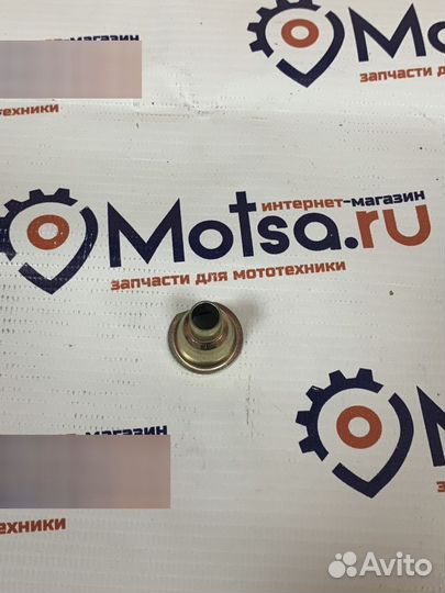 Втулка стартера Stihl 180 1110 084 9102 направляющ