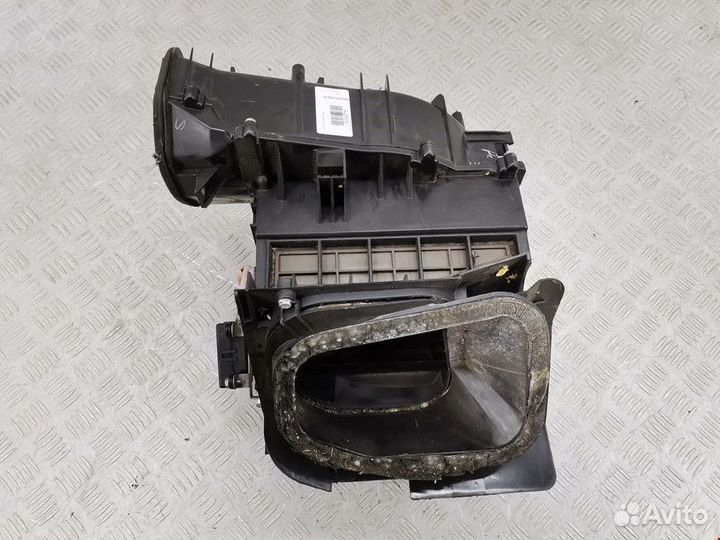 Моторчик печки Nissan Primera P12 2004