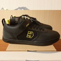 Etnies mcqueen on sale