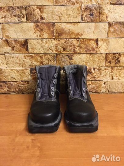 Лыжные ботинки 35 размер