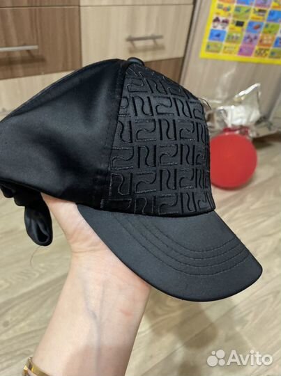 Кепка River Island