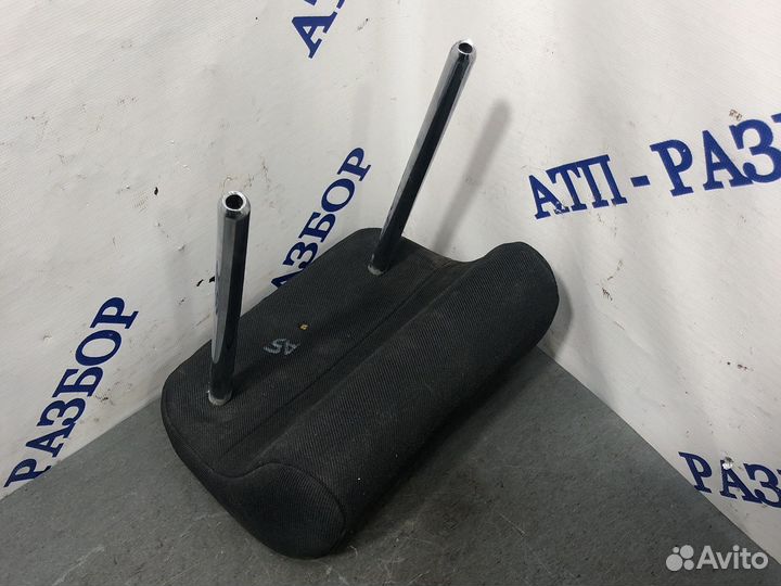 Задний левый подголовник octavia