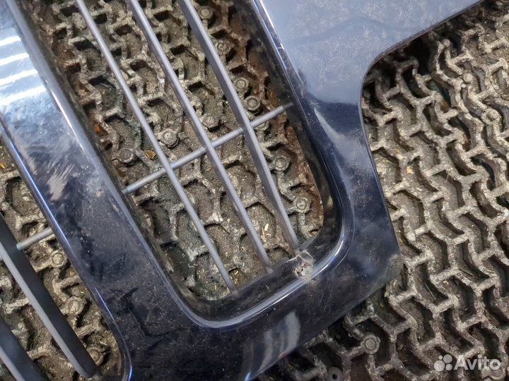 Решетка радиатора Jeep Liberty, 2002