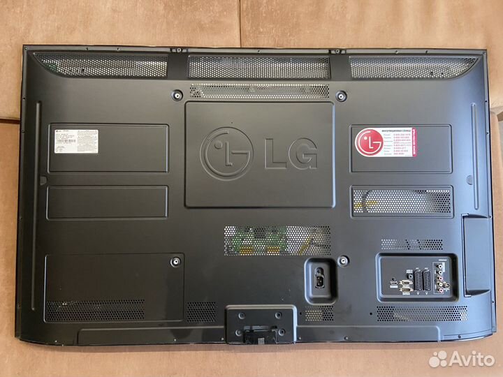 Плазменный телевизор LG 50