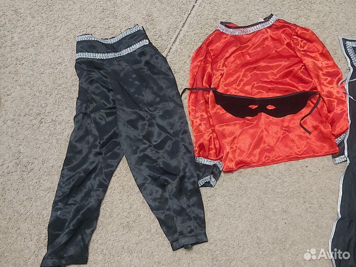 Новогодний костюм Зорро