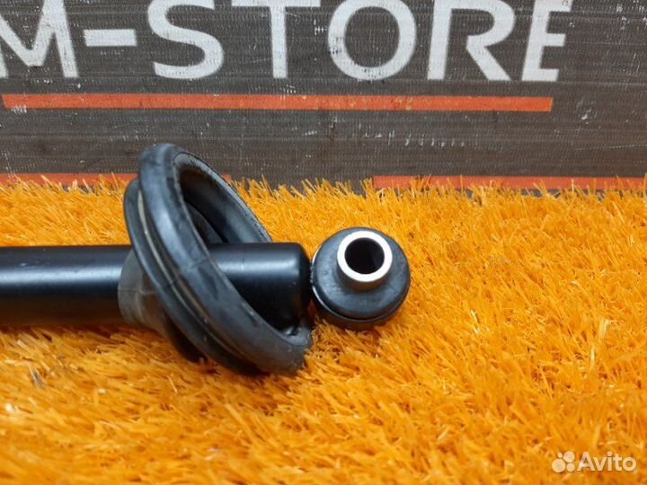 Ограничитель двери задний левый Mercedes-Benz