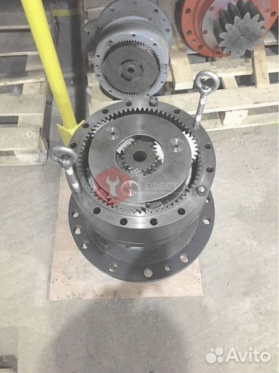 Редуктор поворота CAT 325D