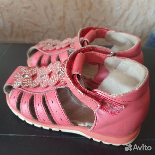 Обувь на девочку