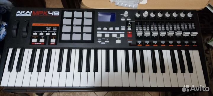 Akai MPK 49