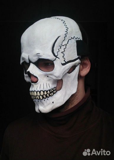 Маска Белого Черепа/Хеллоуин, Вечеринка